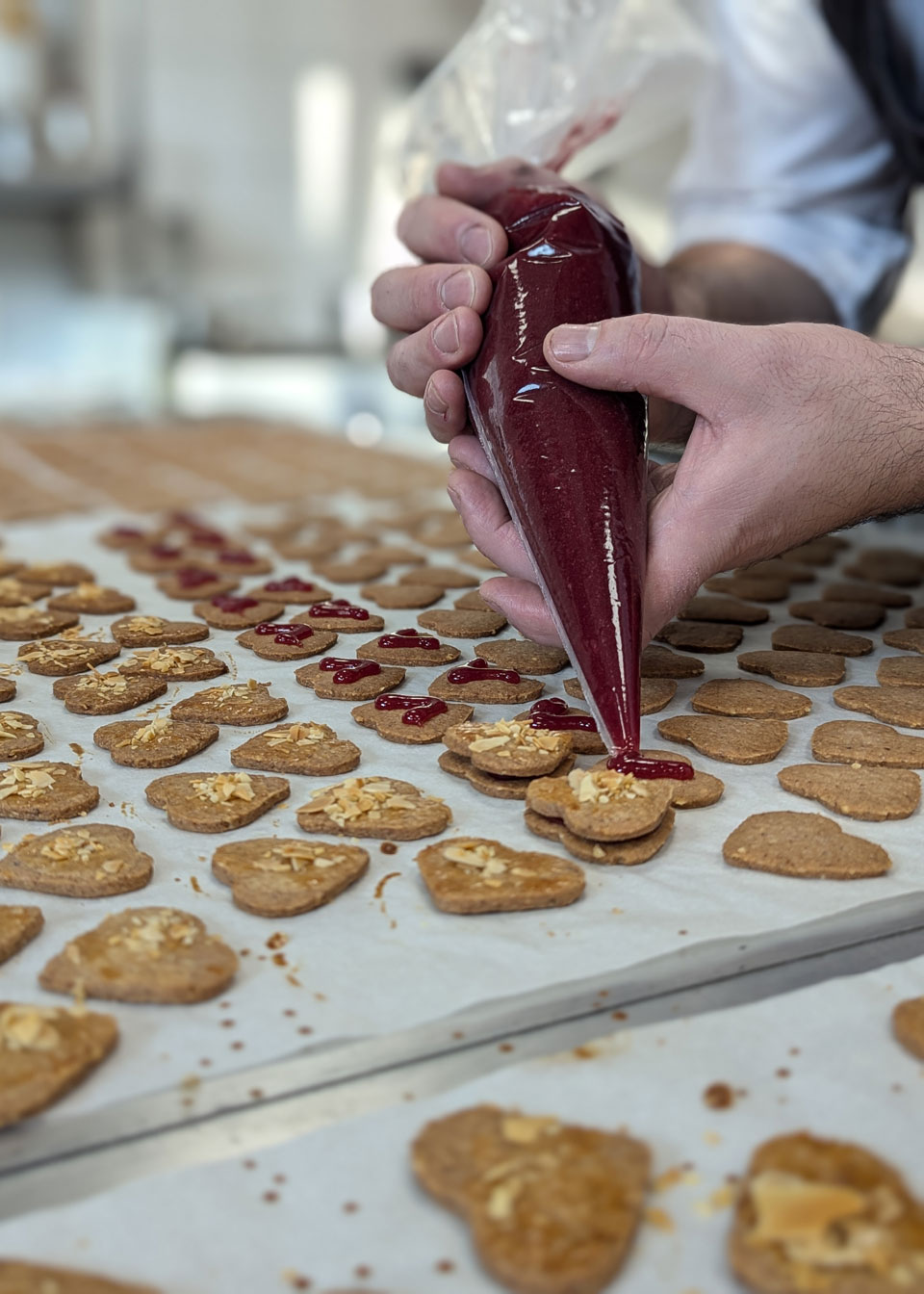 konditorei-geiler-linzergebaeck-herstellung-1